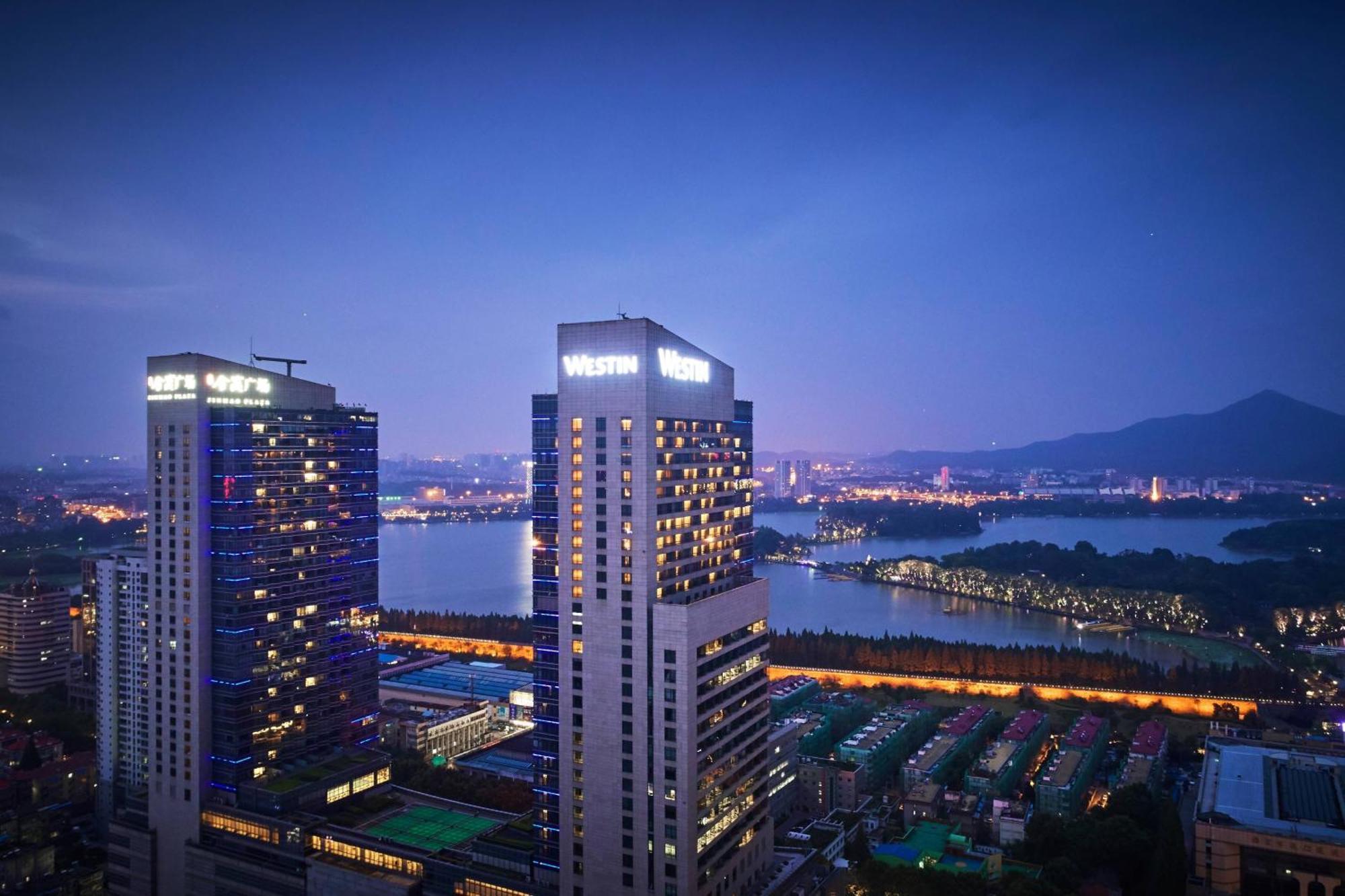 The Westin Nanjing Xuanwu Lake Exteriör bild