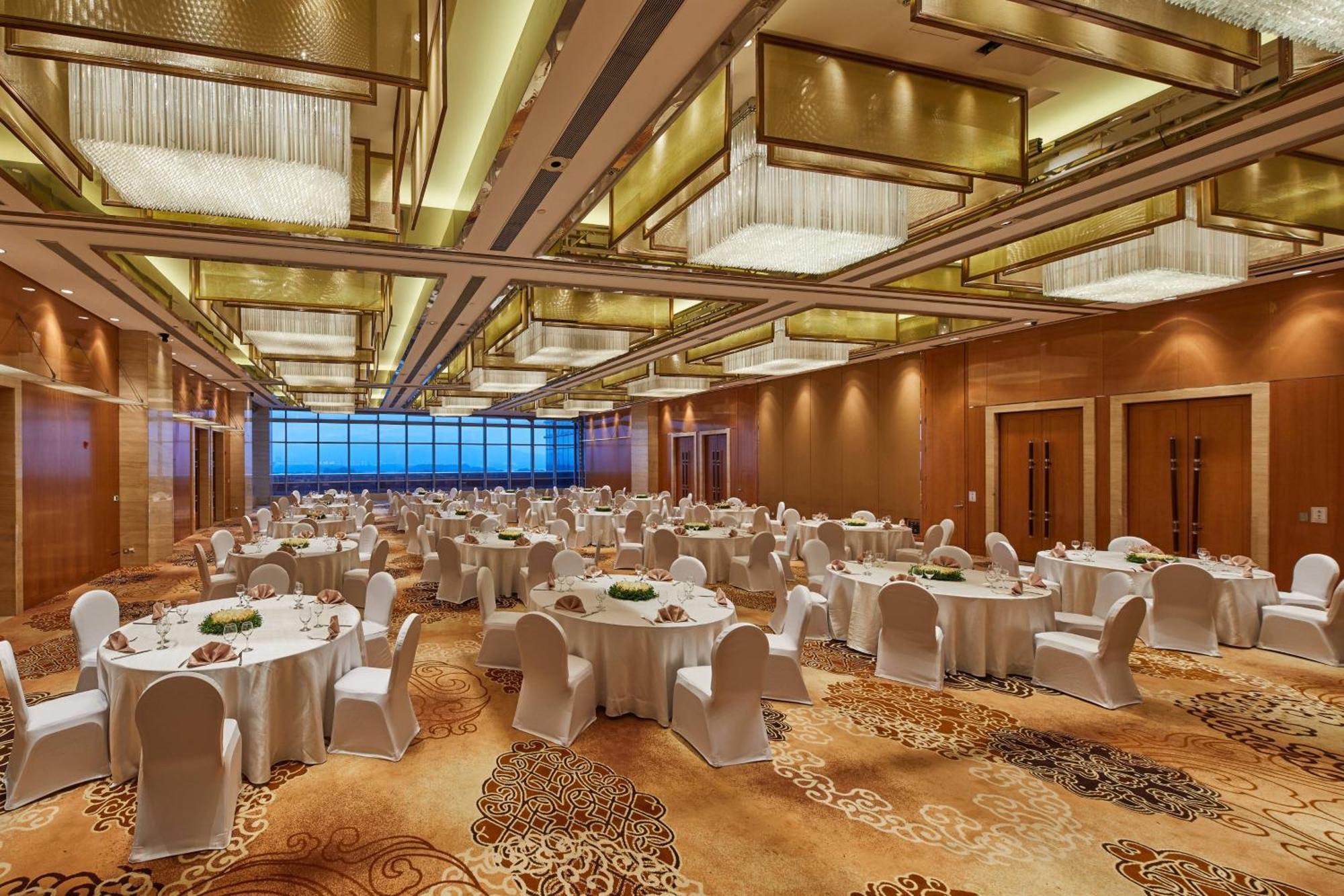 The Westin Nanjing Xuanwu Lake Exteriör bild