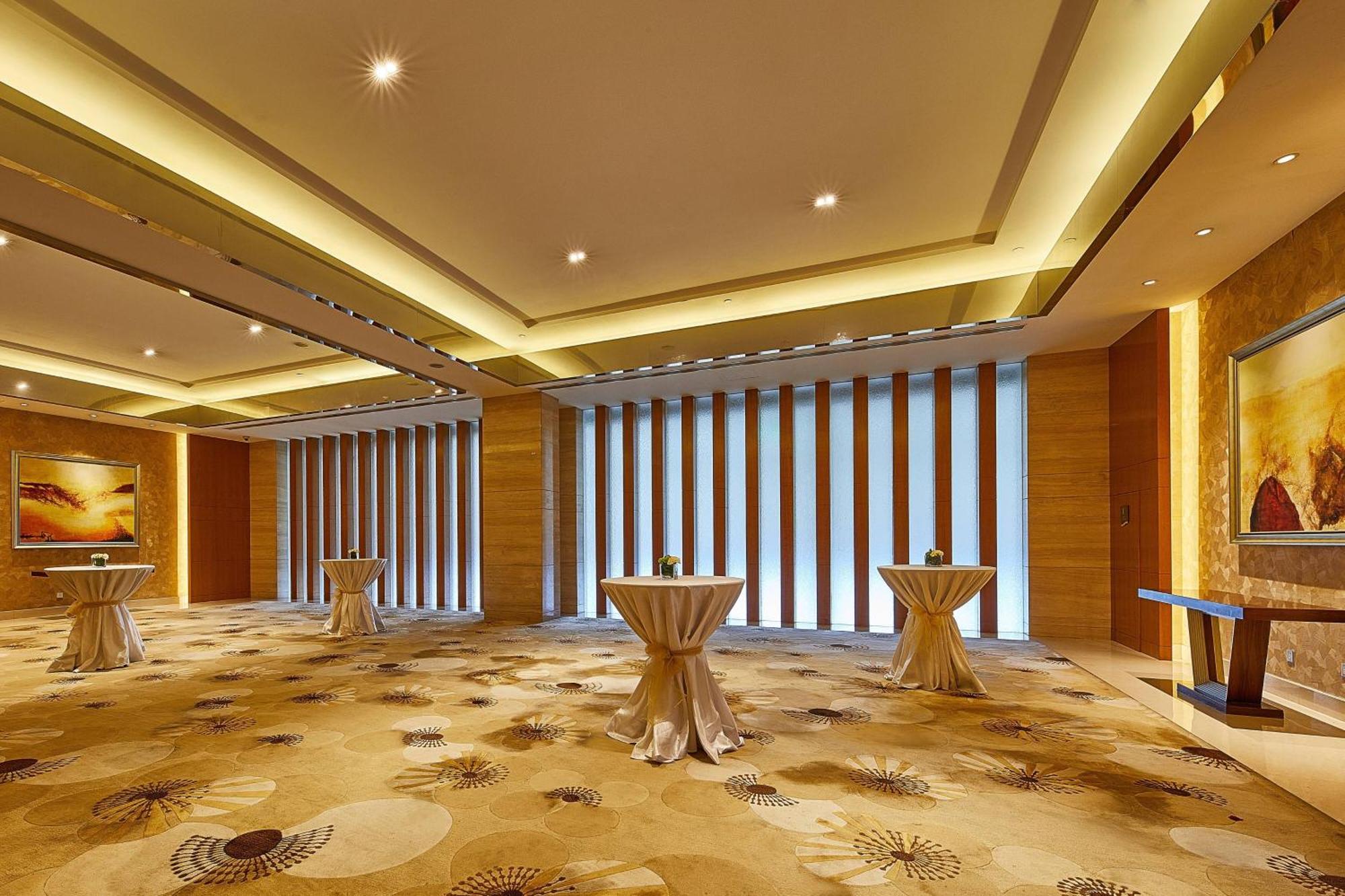 The Westin Nanjing Xuanwu Lake Exteriör bild