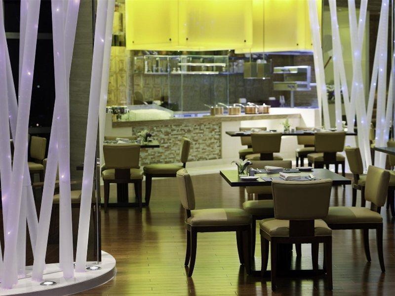 The Westin Nanjing Xuanwu Lake Exteriör bild